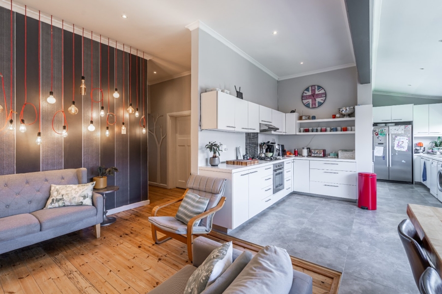 To Let 3 Bedroom Property for Rent in Wynberg Upper Western Cape